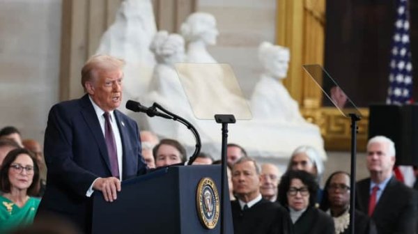 Президент Трамп подписал указ о выходе США из Парижского климатического соглашения Президент Трамп подписал указ о выходе США из Парижского климатического соглашения