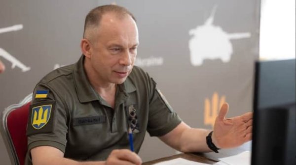 Сырский: Россияне вдвое уменьшили расход боеприпасов после ударов Украины Сырский: Россияне вдвое уменьшили расход боеприпасов после ударов Украины