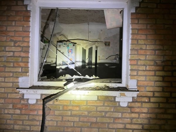 В Никополе из-за обстрелов РФ погибла женщина В Никополе из-за обстрелов РФ погибла женщина