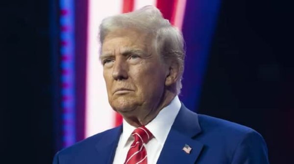 Трамп подтвердил проведение крупнейшей депортации в истории США Трамп подтвердил проведение крупнейшей депортации в истории США
