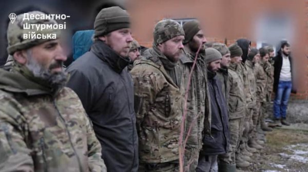 Десантники с побратимами взяли в плен 27 солдат армии РФ на Курщине Десантники с побратимами взяли в плен 27 солдат армии РФ на Курщине