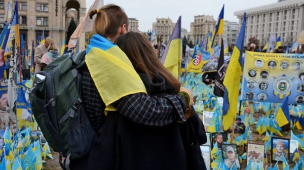 В Киеве ввели объявление минуты молчания в общественном транспорте В Киеве ввели объявление минуты молчания в общественном транспорте
