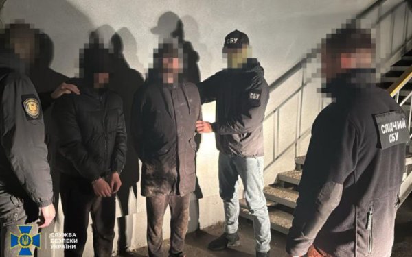 Двох жителів Рівненщини затримали за підозрою у підриві колії перед військовим ешелоном
Двох жителів Рівненщини затримали за підозрою у підриві колії перед військовим ешелоном