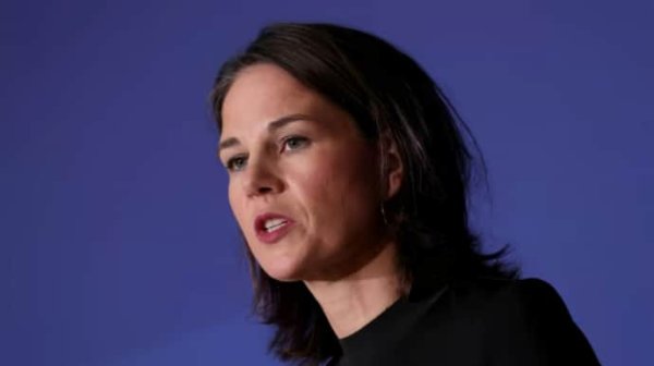 Глава МИД Германии раскритиковала правительство за нерешительность в помощи Украине Глава МИД Германии раскритиковала правительство за нерешительность в помощи Украине