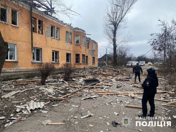 У Донецькій області росіяни вбили одну та поранили чотирьох людей
У Донецькій області росіяни вбили одну та поранили чотирьох людей