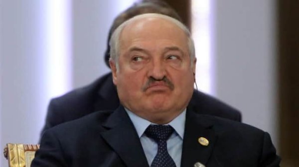 Белорусы "избирают" Лукашенко на седьмой срок Белорусы "избирают" Лукашенко на седьмой срок