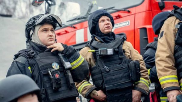 Россияне ударили по Днепропетровщине: повредили транспортное предприятие, жилье и склады Россияне ударили по Днепропетровщине: повредили транспортное предприятие, жилье и склады