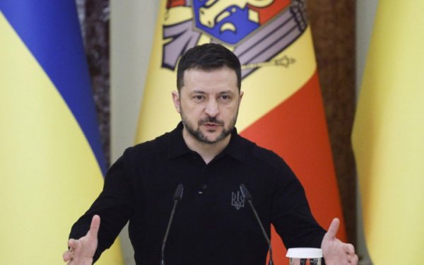 Зеленський вважає, що гарантії безпеки без США будуть «несправжніми»
Зеленський вважає, що гарантії безпеки без США будуть «несправжніми»
