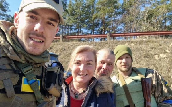 На фронті загинув Василь Ратушний - учасник Євромайдану, син письменниці Світлани Поваляєвої та брат Романа Ратушного
На фронті загинув Василь Ратушний - учасник Євромайдану, син письменниці Світлани Поваляєвої та брат Романа Ратушного