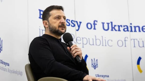 Зеленский: Оружием на поле боя в этой войне не победит ни одна из сторон Зеленский: Оружием на поле боя в этой войне не победит ни одна из сторон