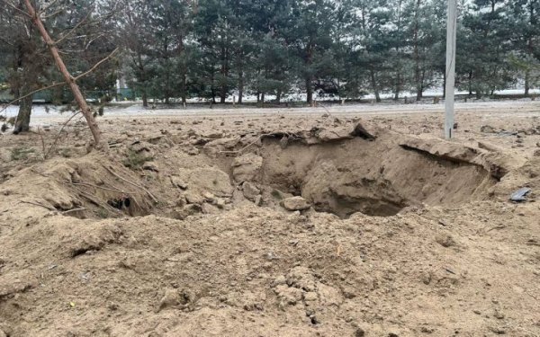 Окупанти дронами поцілили по приватному сектору Сум
Окупанти дронами поцілили по приватному сектору Сум