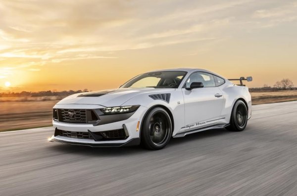 Ford Mustang перетворили на суперкар для дрифту
Ford Mustang перетворили на суперкар для дрифту