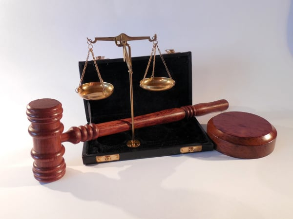 Выполнен один из просроченных маяков МВФ: Рада приняла закон о создании Высшего админсуда
Выполнен один из просроченных маяков МВФ: Рада приняла закон о создании Высшего админсуда