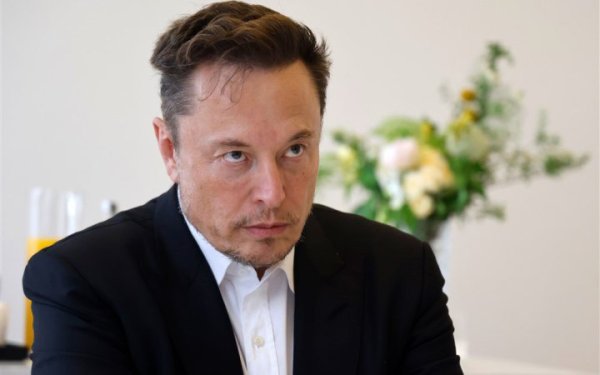 Маск звинуватив Reuters у брехні через новину, що США можуть відключити Україні Starlink
Маск звинуватив Reuters у брехні через новину, що США можуть відключити Україні Starlink
