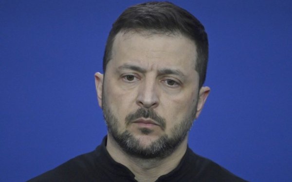Зеленський заявив, що без підтримки США "шанси на виживання України низькі"
Зеленський заявив, що без підтримки США "шанси на виживання України низькі"