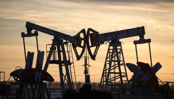 Ціни на нафту завершують тиждень зростанням Ціни на нафту завершують тиждень зростанням