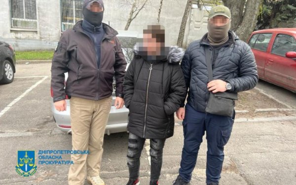 Мешканка Кривого Рогу проведе 9 років за ґратами за розголошення розташування підрозділів Нацгвардії
Мешканка Кривого Рогу проведе 9 років за ґратами за розголошення розташування підрозділів Нацгвардії