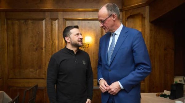 Зеленский обсудил с Мерцом поддержку Украины Зеленский обсудил с Мерцом поддержку Украины