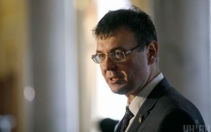 Когда в Украине может начаться оборот евро: Гетманцев ответил
Когда в Украине может начаться оборот евро: Гетманцев ответил