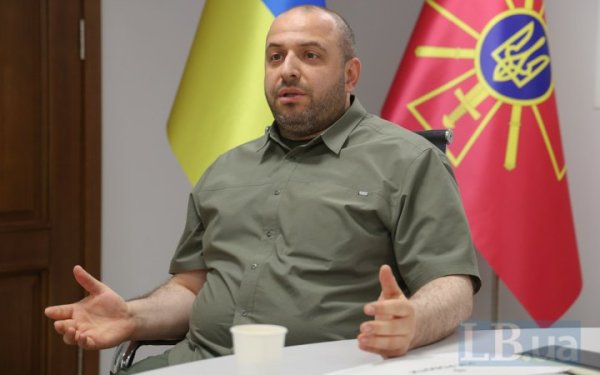 Умєров: партнери працюють над ідеєю миротворчої місії для України
Умєров: партнери працюють над ідеєю миротворчої місії для України