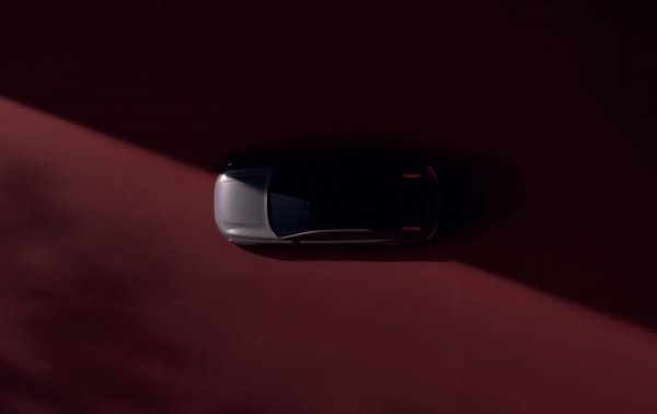 Volvo готує електричний седан ES90: опубліковані нові фото та характеристики
Volvo готує електричний седан ES90: опубліковані нові фото та характеристики