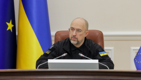 Шмигаль: Угода зі США не містить пункту, що за кожен долар нової допомоги Україна має віддати два Шмигаль: Угода зі США не містить пункту, що за кожен долар нової допомоги Україна має віддати два