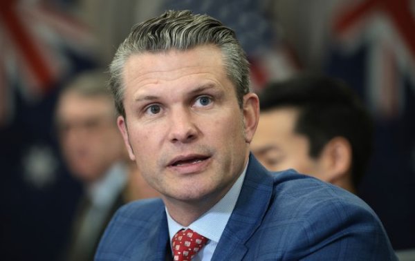 Швидкий поштовх до миру та переговори з Путіним не є зрадою України, - глава Пентагону
Швидкий поштовх до миру та переговори з Путіним не є зрадою України, - глава Пентагону