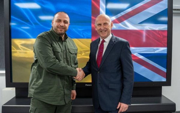 Вперше не під керівництвом США. Що відомо про новий "Рамштайн" та які очікування України
Вперше не під керівництвом США. Що відомо про новий "Рамштайн" та які очікування України