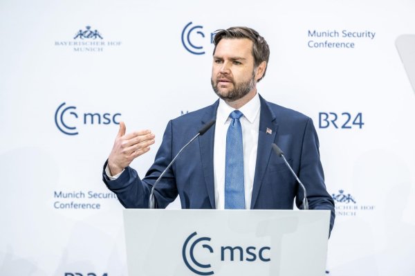 Уроки Мюнхена. Яке майбутнє Трамп приготував Європі та чи став мир ближчим для України
Уроки Мюнхена. Яке майбутнє Трамп приготував Європі та чи став мир ближчим для України
