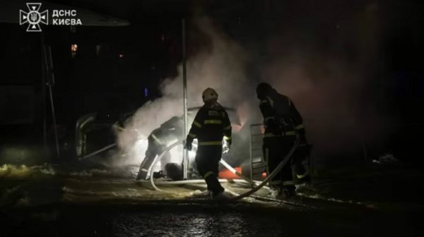 Спасатели сообщили о последствиях российской баллистической атаки на Киев Спасатели сообщили о последствиях российской баллистической атаки на Киев