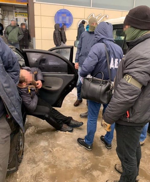 Пограничников Харьковщины поймали на взятке