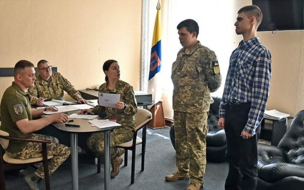 Для працівників ТЦК до кінця лютого напишуть правила поводження з військовозобов’язаними
Для працівників ТЦК до кінця лютого напишуть правила поводження з військовозобов’язаними