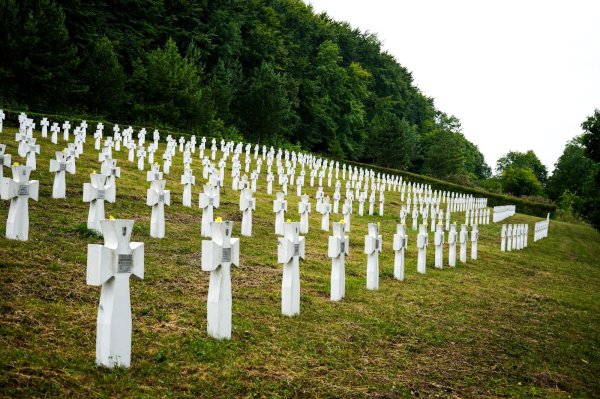 Боротьба за пам’ять. Як будують національне військове кладовище і коли почнуть поховання
Боротьба за пам’ять. Як будують національне військове кладовище і коли почнуть поховання