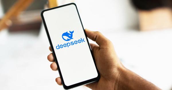 Китайский ИИ-стартап DeepSeek готовит новый прорыв: новая модель выйдет раньше, чем ожидалось
Китайский ИИ-стартап DeepSeek готовит новый прорыв: новая модель выйдет раньше, чем ожидалось