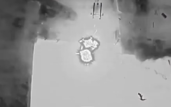 ВМС показали знищення човна окупантів, які хотіли форсувати Дніпро
ВМС показали знищення човна окупантів, які хотіли форсувати Дніпро