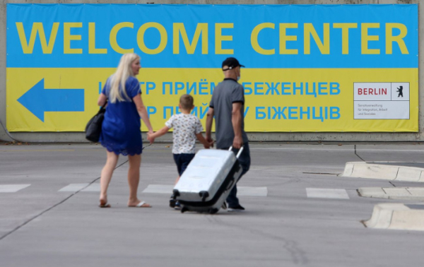 В Берлине откроют первый центр для возвращения украинских беженцев
В Берлине откроют первый центр для возвращения украинских беженцев