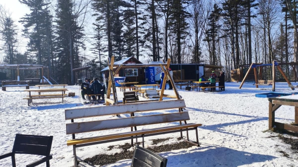 Чи є сніг на Буковиці: гірськолижні курорти Львівщини в умовах теплої зими (фоторепортаж, відео) Чи є сніг на Буковиці: гірськолижні курорти Львівщини в умовах теплої зими (фоторепортаж, відео)