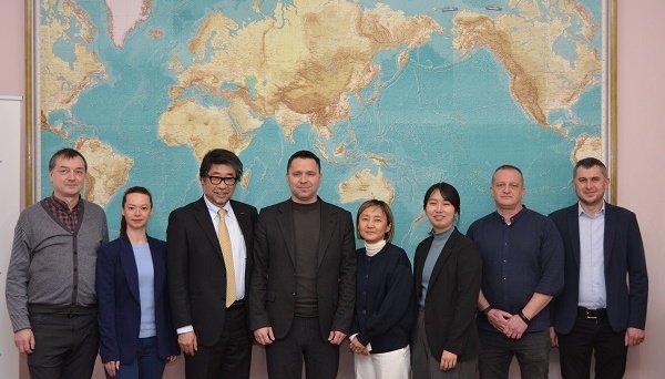 Японська нанотехнологія допоможе Україні відновити ґрунти Японська нанотехнологія допоможе Україні відновити ґрунти