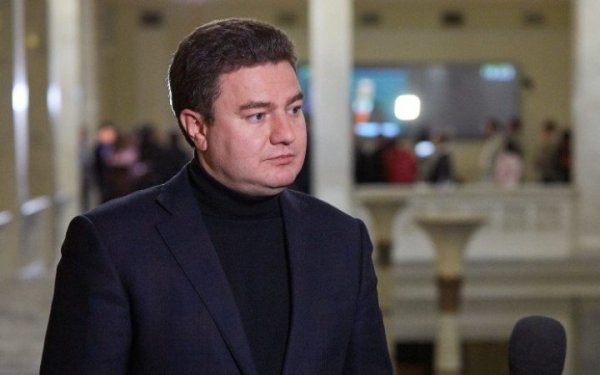 Кабелі для Укрзалізниці: ВАКС арештував нардепа Віктора Бондаря
Кабелі для Укрзалізниці: ВАКС арештував нардепа Віктора Бондаря