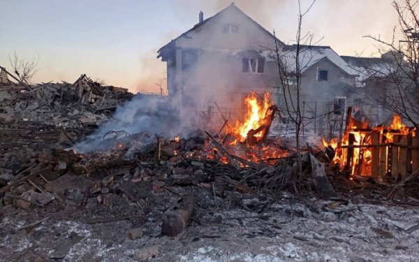 Росіяни обстріляли Купʼянськ-Вузловий і поранили двох людей
Росіяни обстріляли Купʼянськ-Вузловий і поранили двох людей