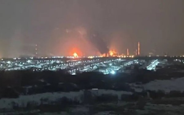 Безпілотники атакували НПЗ у Сизрані
Безпілотники атакували НПЗ у Сизрані