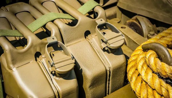Гуманітарні авто для військових: уряд ухвалив рішення щодо пального і запчастин Гуманітарні авто для військових: уряд ухвалив рішення щодо пального і запчастин