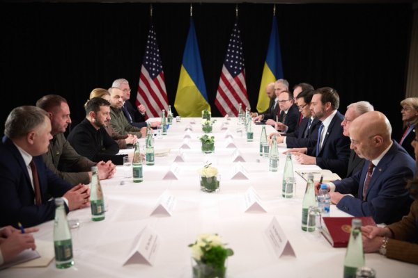 Уроки Мюнхена. Яке майбутнє Трамп приготував Європі та чи став мир ближчим для України
Уроки Мюнхена. Яке майбутнє Трамп приготував Європі та чи став мир ближчим для України