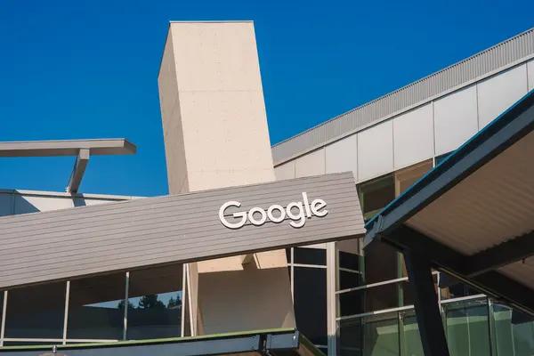 Google инвестирует в ИИ до $75 млрд в 2025 году
Google инвестирует в ИИ до $75 млрд в 2025 году