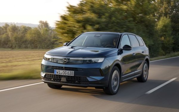В Україні стартують продажі нового кросовера Opel Grandland: названі ціни та характеристики
В Україні стартують продажі нового кросовера Opel Grandland: названі ціни та характеристики