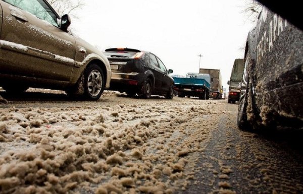 Сіль на кузові автомобіля: як захистити машину від корозії
Сіль на кузові автомобіля: як захистити машину від корозії