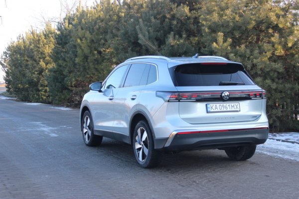 Тест-драйв Volkswagen Tiguan: шукаємо електричні риси в дизельному кросовері
Тест-драйв Volkswagen Tiguan: шукаємо електричні риси в дизельному кросовері