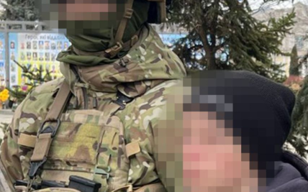 СБУ затримала 16-річного російського агента, який готував теракт біля "Алеї Слави Героям" у Житомирі
СБУ затримала 16-річного російського агента, який готував теракт біля "Алеї Слави Героям" у Житомирі