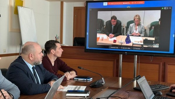 Україна наближає законодавство у сфері морського транспорту до стандартів ЄС Україна наближає законодавство у сфері морського транспорту до стандартів ЄС