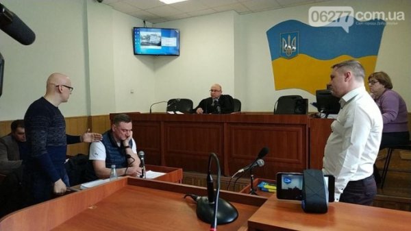 Мэра Доброполья посадили под ночной домашний арест Мэра Доброполья посадили под ночной домашний арест
